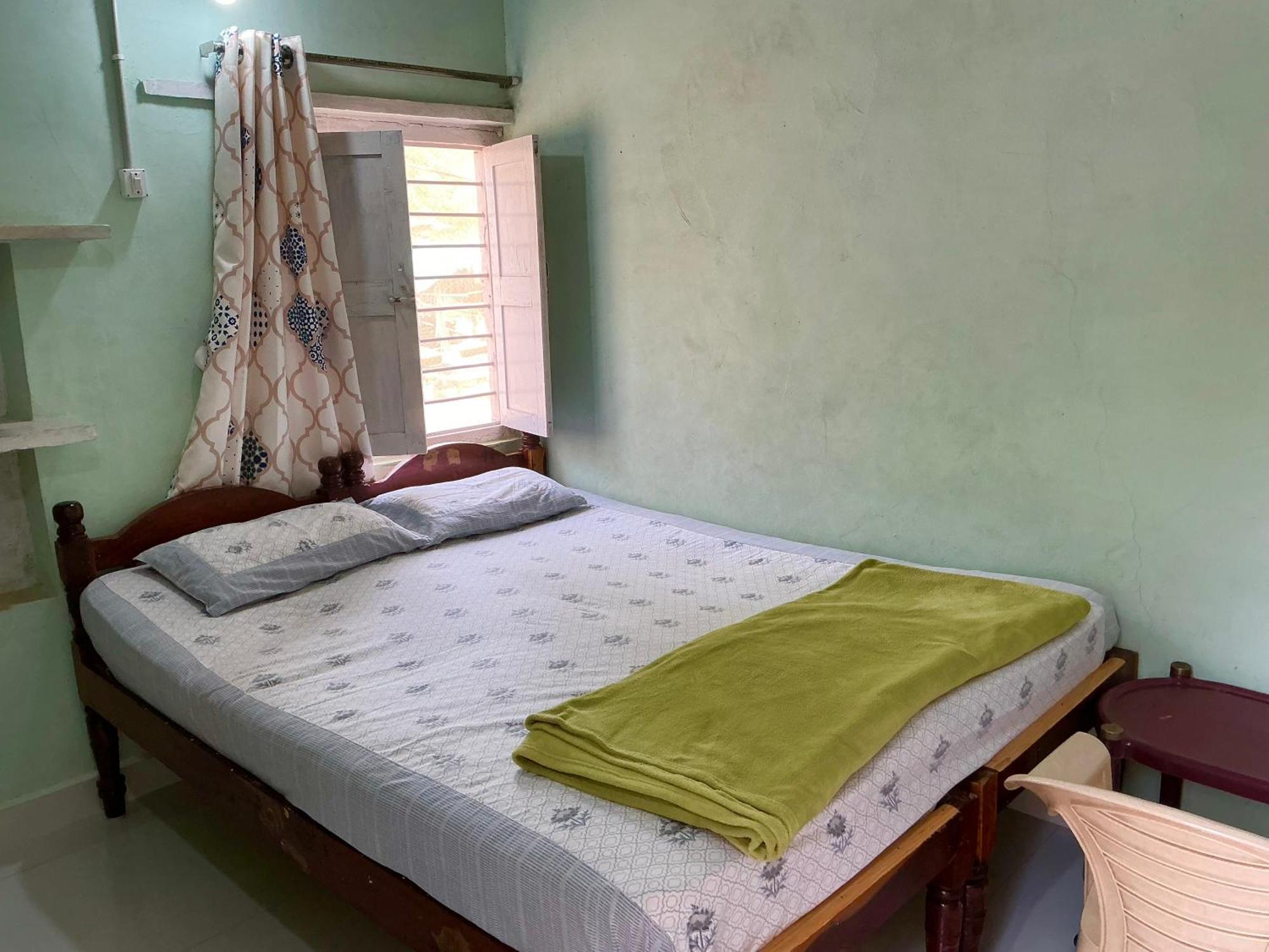 Kalyan Guesthouse Хампи Экстерьер фото