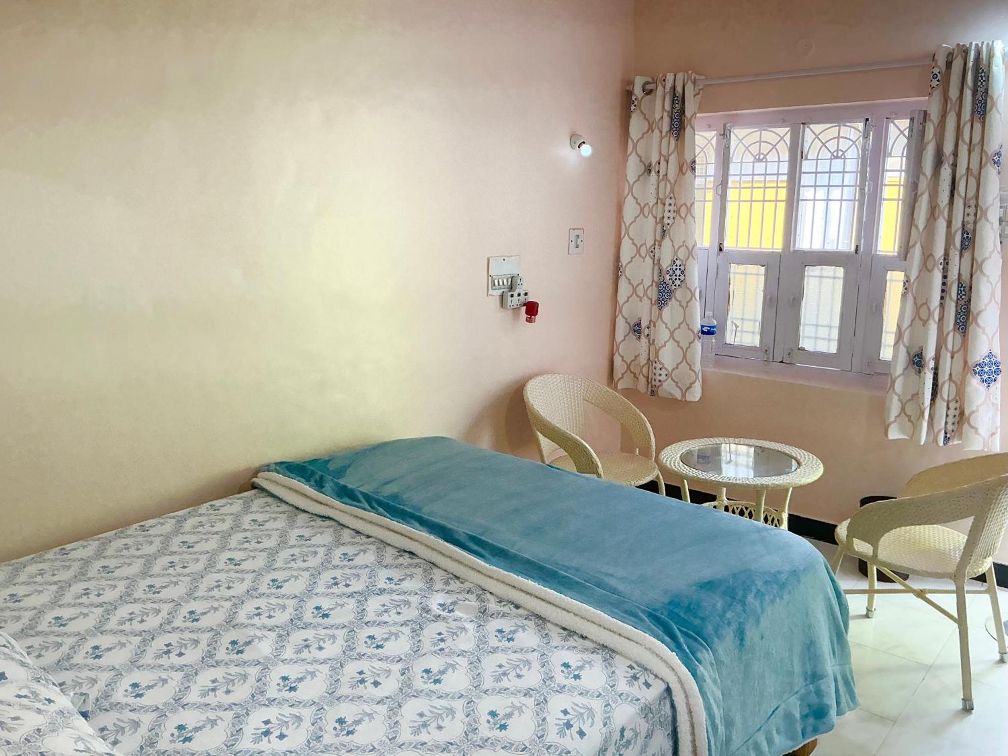 Kalyan Guesthouse Хампи Экстерьер фото